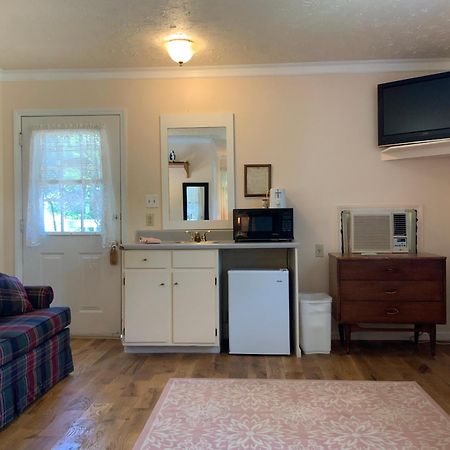 The Chimney Rock Inn & Cottages Экстерьер фото