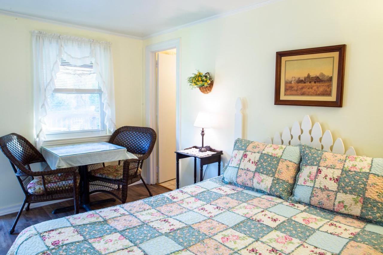 The Chimney Rock Inn & Cottages Экстерьер фото