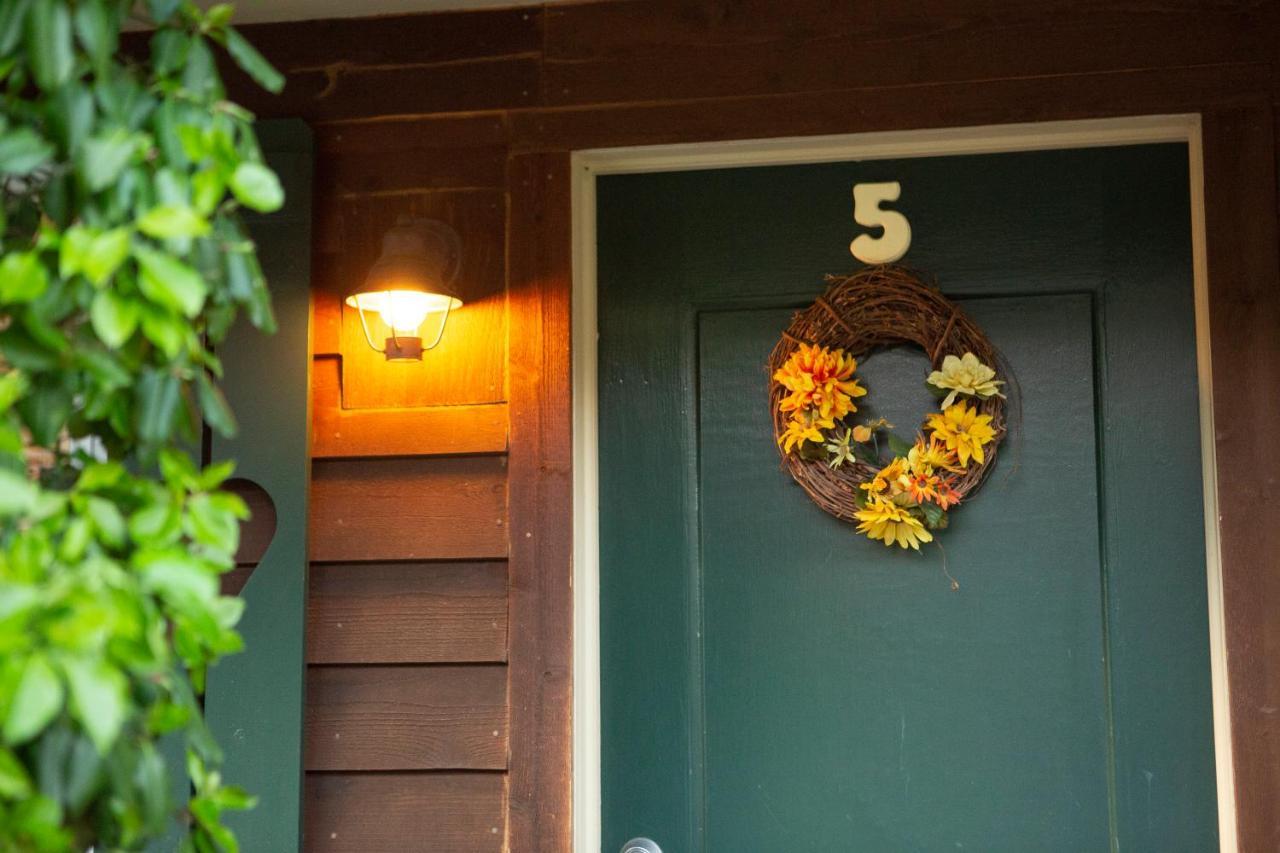 The Chimney Rock Inn & Cottages Экстерьер фото