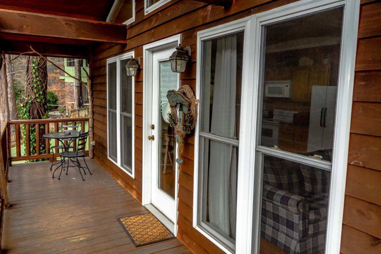 The Chimney Rock Inn & Cottages Экстерьер фото