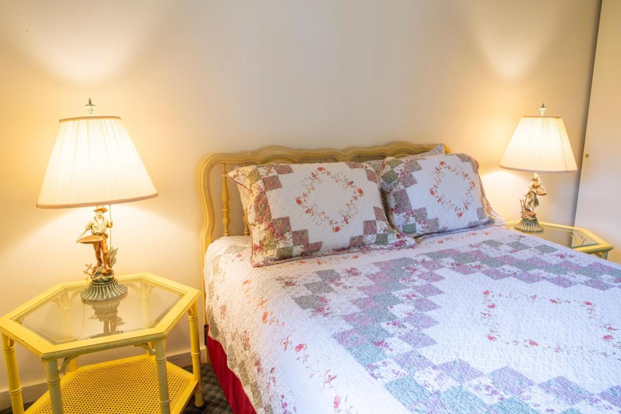 The Chimney Rock Inn & Cottages Экстерьер фото