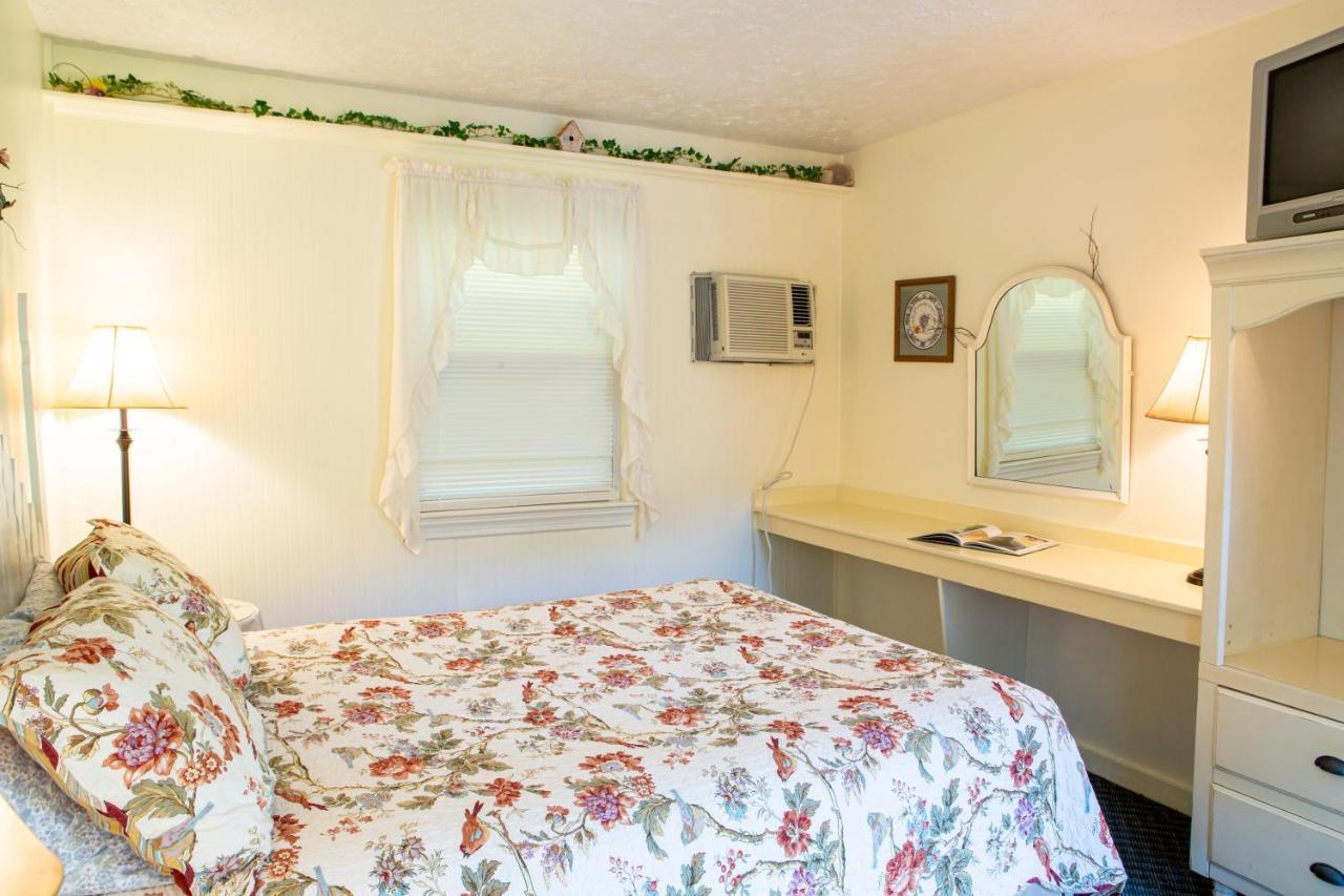 The Chimney Rock Inn & Cottages Экстерьер фото